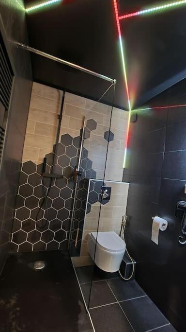 Royalspa Luxueux Appartement Avec Spa Strasburgo Esterno foto